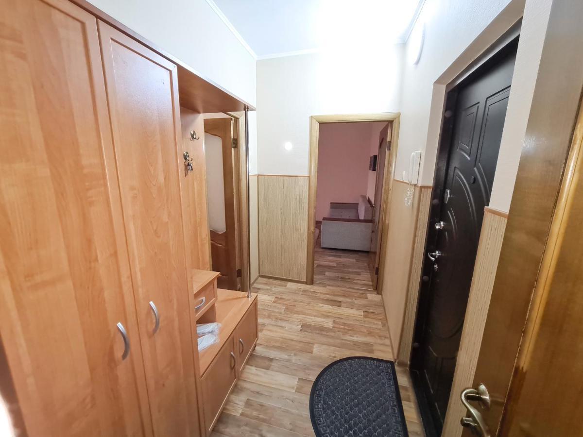 Апартаменты На Улице Розыбакиева, 103 Almaty Ngoại thất bức ảnh